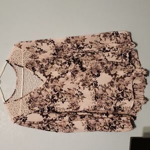 Womens Medium Blouse